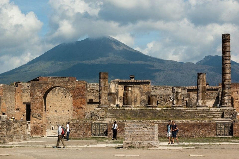 ‘Pompeia, cidade do pecado’ de Pappi Corsicato